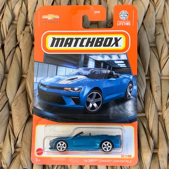 2016 Chevy Camaro Convertible Matchbox Car Chevrolet MB31 2024 New - Picture 7 of 7